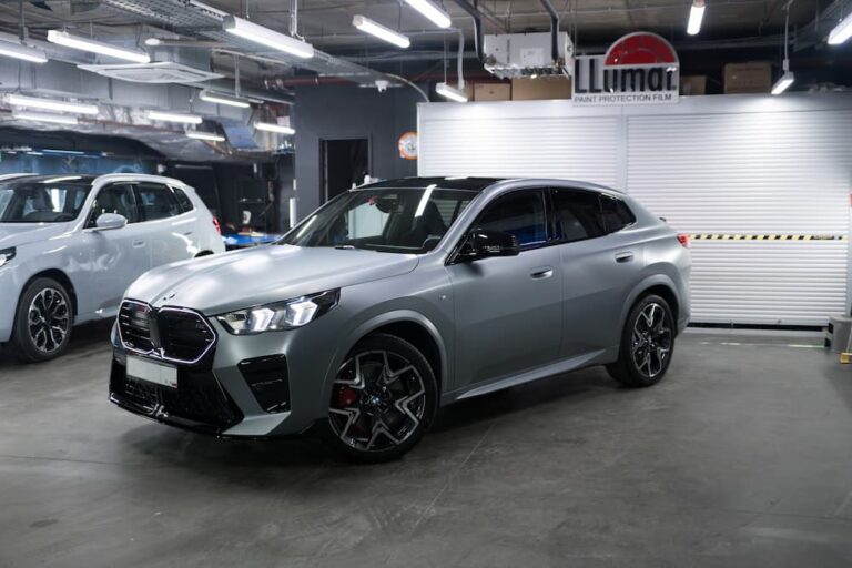 Оклейка BMW X2M прозрачной матовой пленкой LEGEND® Prime Matte